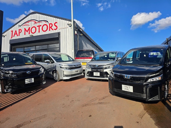 Used Toyota Voxy 2014 for sale - 74339224: Photo 51
