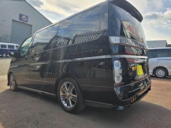 Used Nissan Elgrand for sale - 74750529: Photo 10