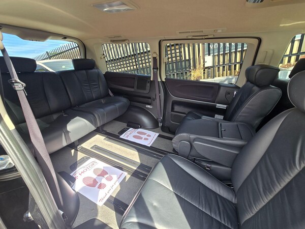 Used Nissan Elgrand for sale - 74750529: Photo 19
