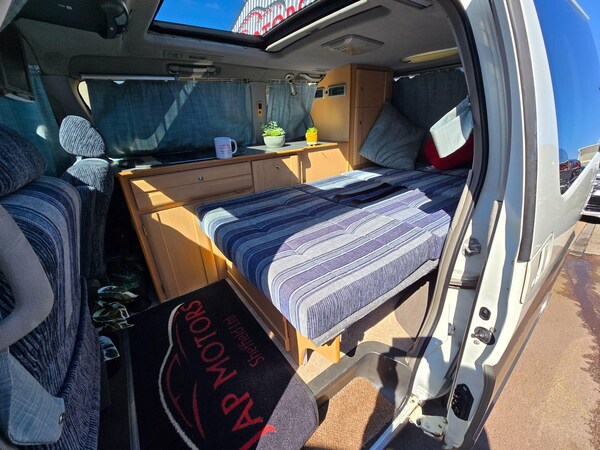 Used Nissan Elgrand 1998 for sale - 74339239: Photo 10
