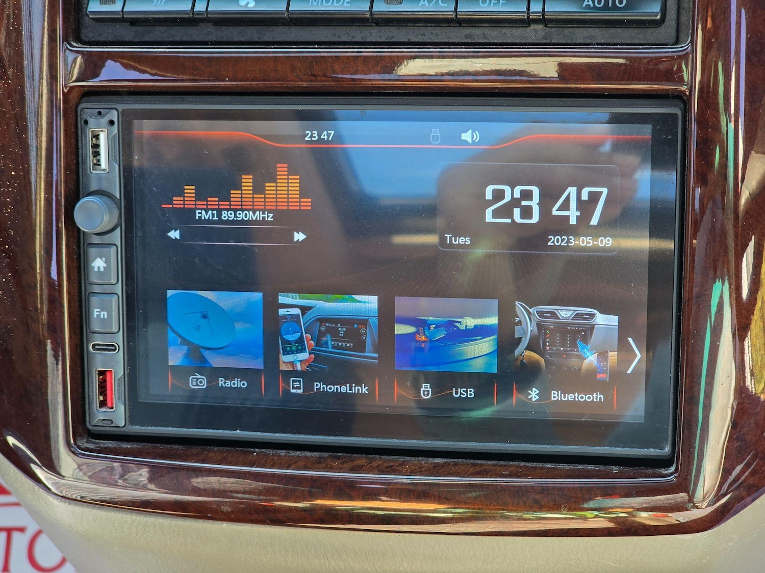 Vehicle 29