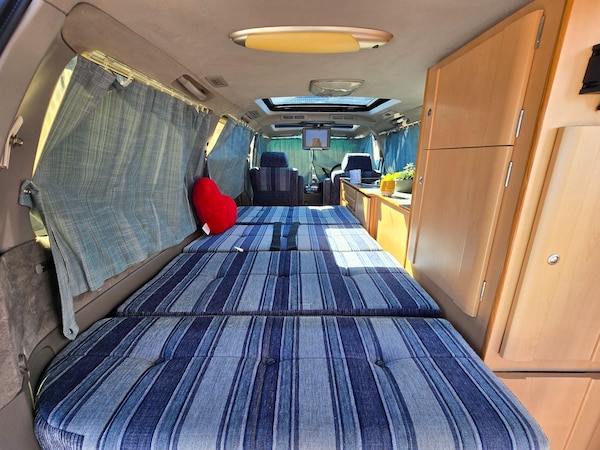 Used Nissan Elgrand 1998 for sale - 74339239: Photo 5