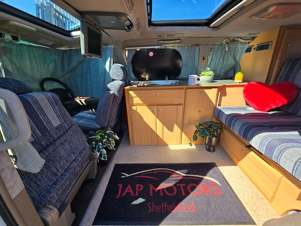 Used Nissan Elgrand 1998 for sale - 74339239: Photo 8