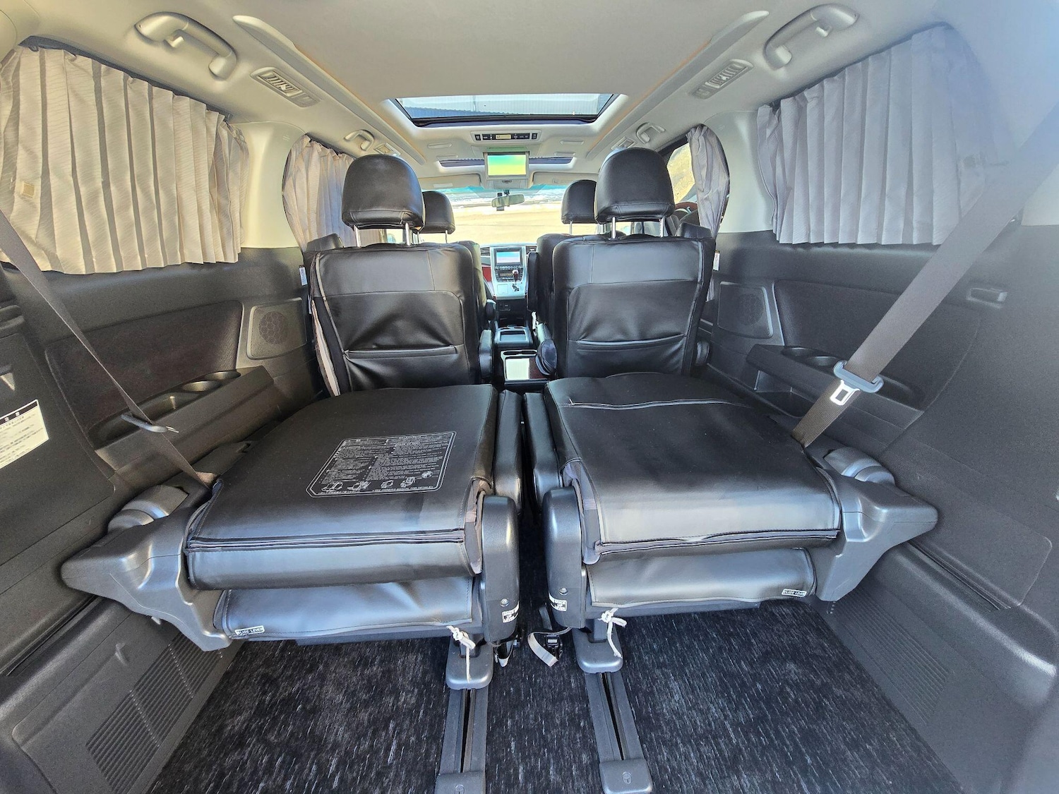 Used Toyota Alphard for sale - 77166917: Photo 32