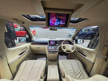 Used Nissan Elgrand 2008 for sale - 79039193: Photo