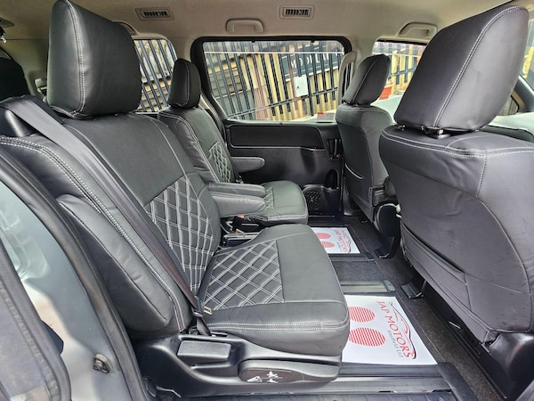 Used Toyota Voxy 2014 for sale - 74339230: Photo 16