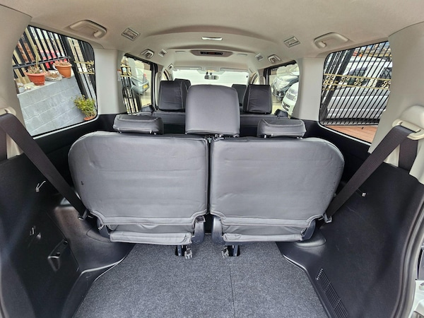 Used Toyota Voxy 2014 for sale - 74339230: Photo 17