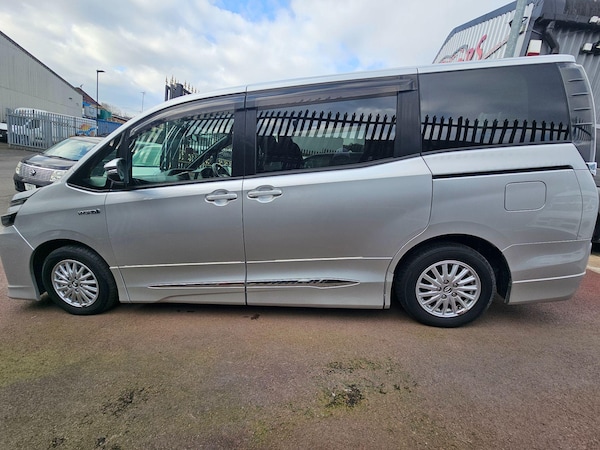 Used Toyota Voxy 2014 for sale - 74339230: Photo 20