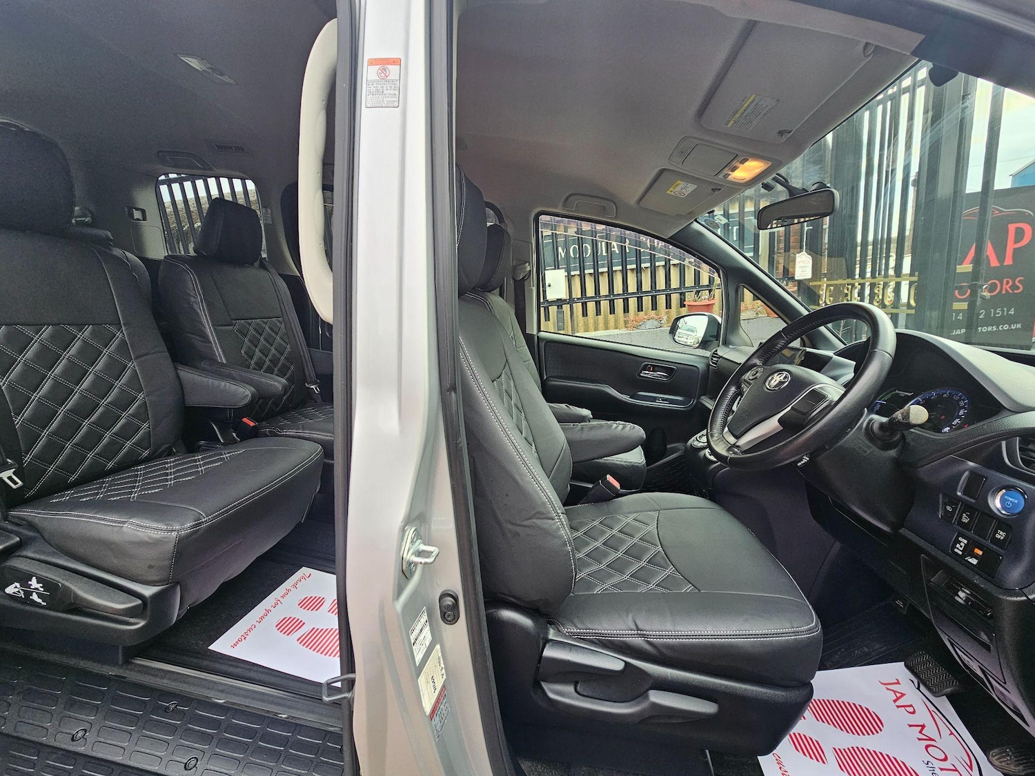 Vehicle 28