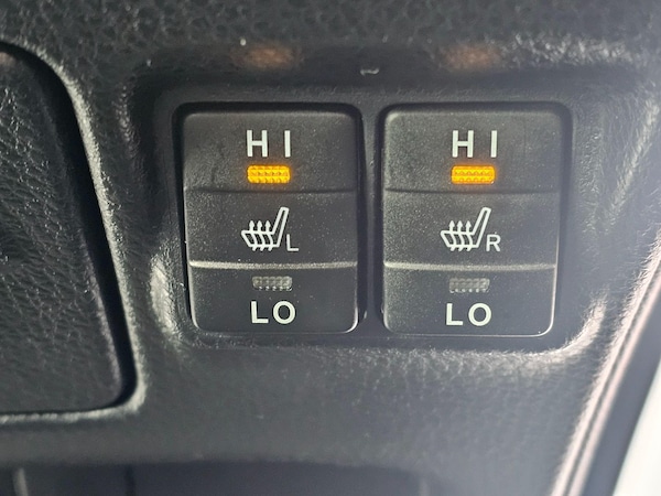Used Toyota Voxy 2014 for sale - 74339230: Photo 41