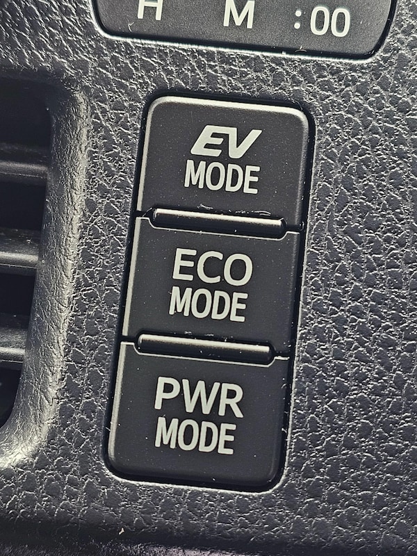 Used Toyota Voxy 2014 for sale - 74339230: Photo 42