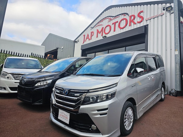 Used Toyota Voxy 2014 for sale - 74339230: Photo 51