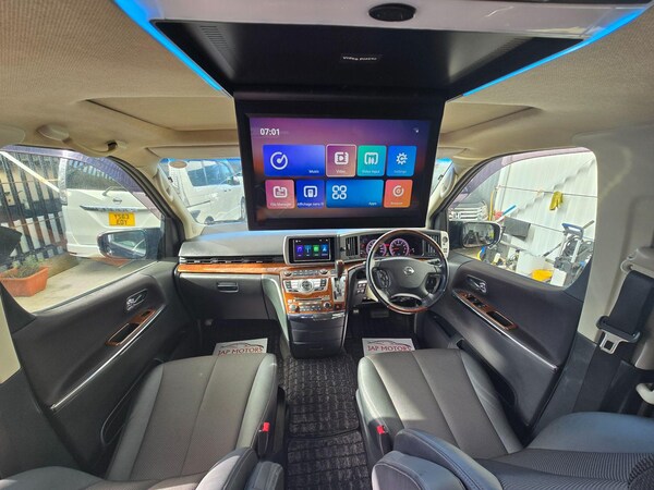 Used Nissan Elgrand 2009 for sale - 74339241: Photo 1