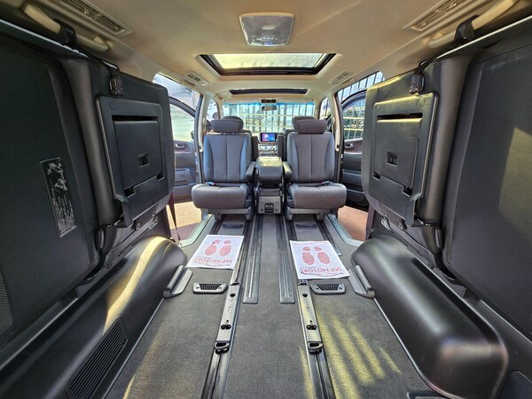 Used Nissan Elgrand 2009 for sale - 74339241: Photo 24