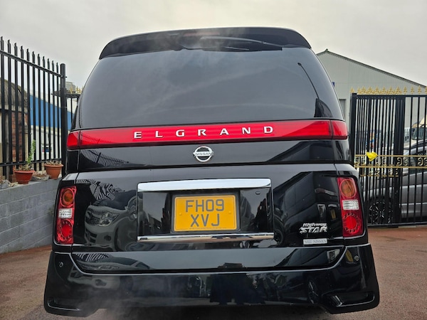 Used Nissan Elgrand 2009 for sale - 74339257: Photo 26