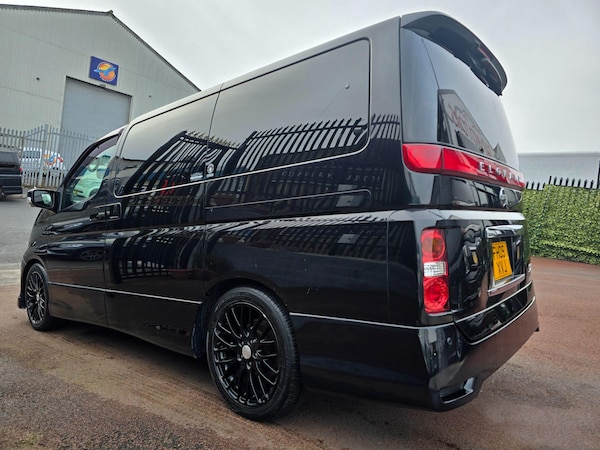 Used Nissan Elgrand 2009 for sale - 74339257: Photo 28