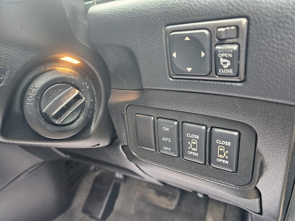 Used Nissan Elgrand 2009 for sale - 74339257: Photo 43