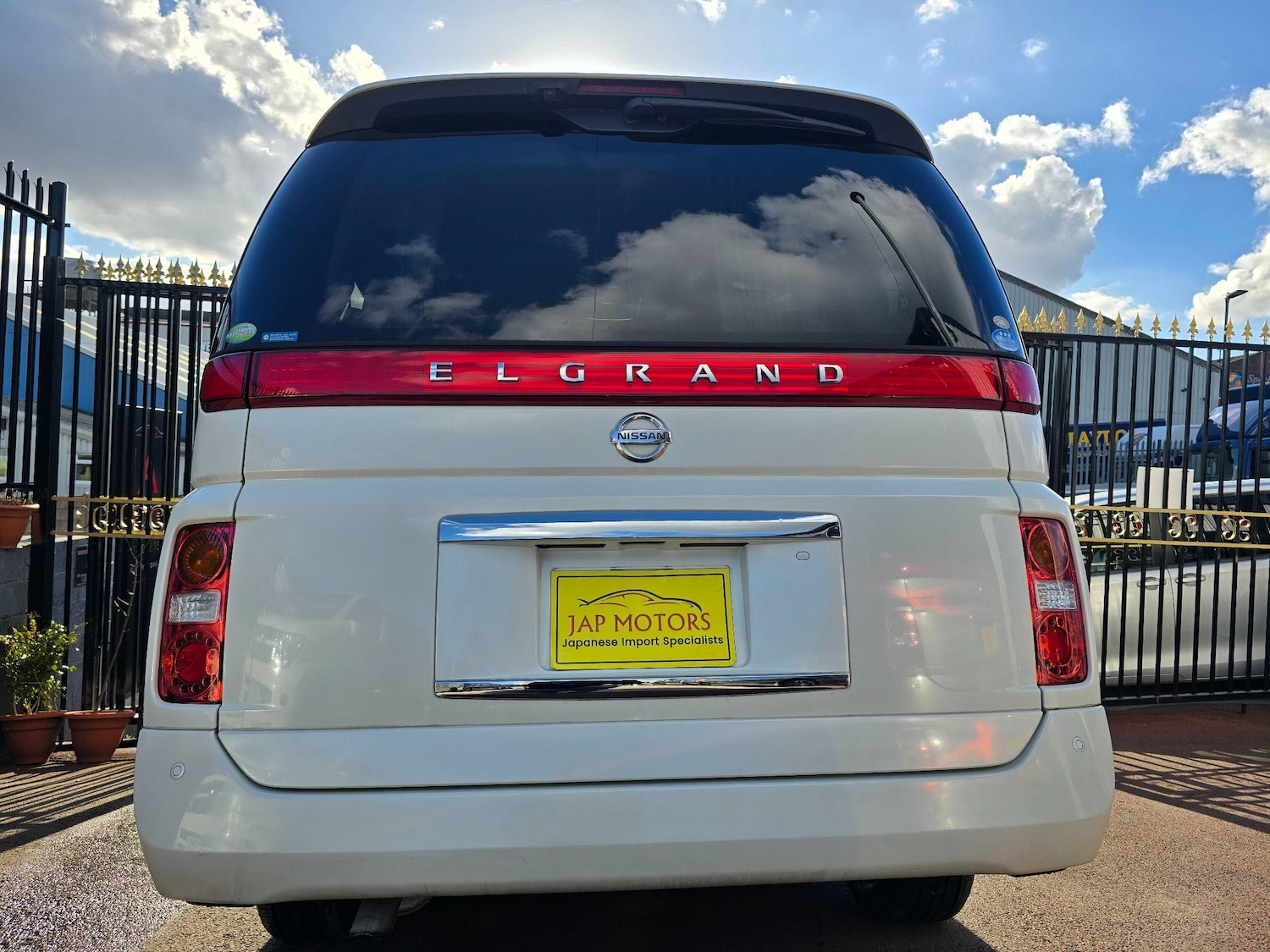 Vehicle 28