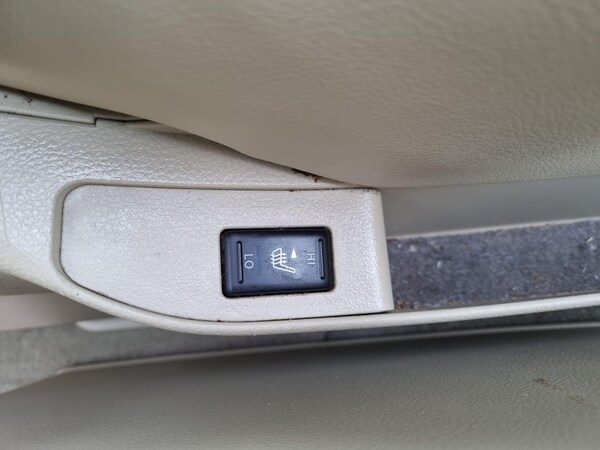 Used Nissan Elgrand 2007 for sale - 74339245: Photo 40