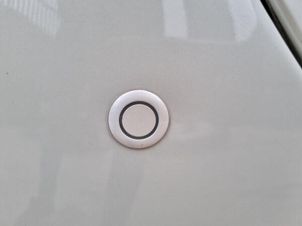 Used Nissan Elgrand 2007 for sale - 74339245: Photo 46