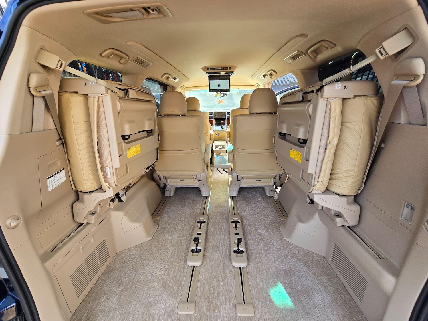 Used Toyota Alphard for sale - 76898323: Photo 16