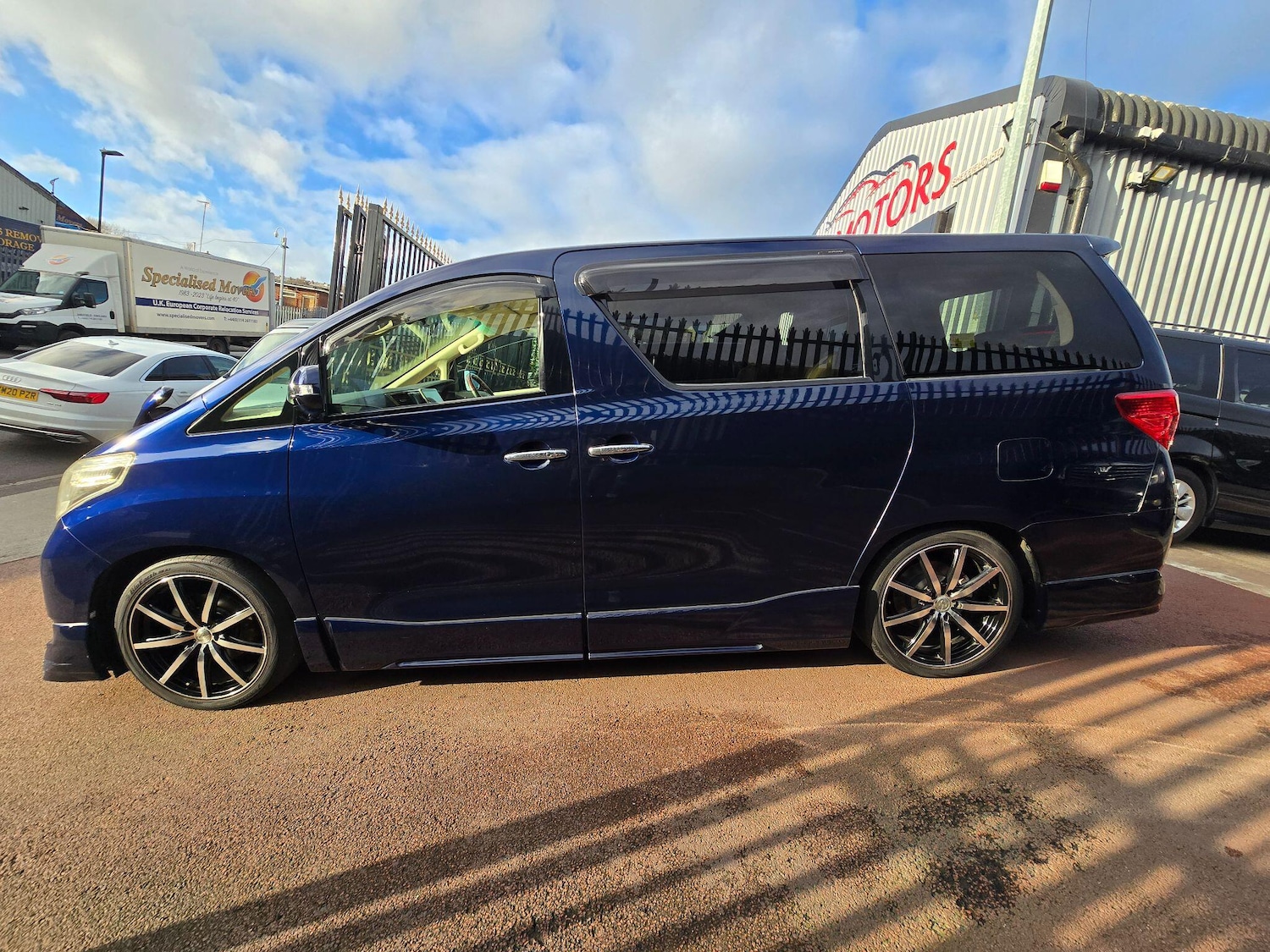Used Toyota Alphard for sale - 76898323: Photo 26