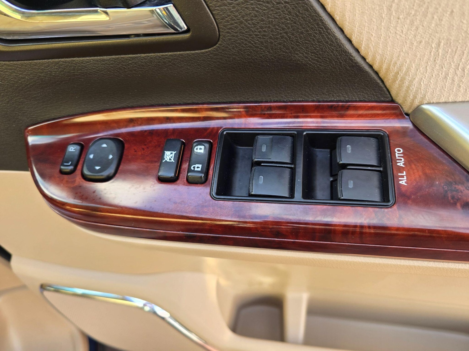 Used Toyota Alphard for sale - 76898323: Photo 42