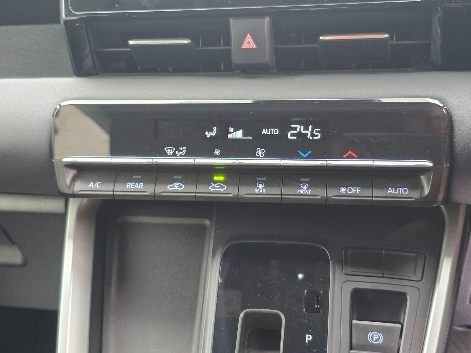 Used Toyota Noah 2025 for sale - 77084754: Photo 34