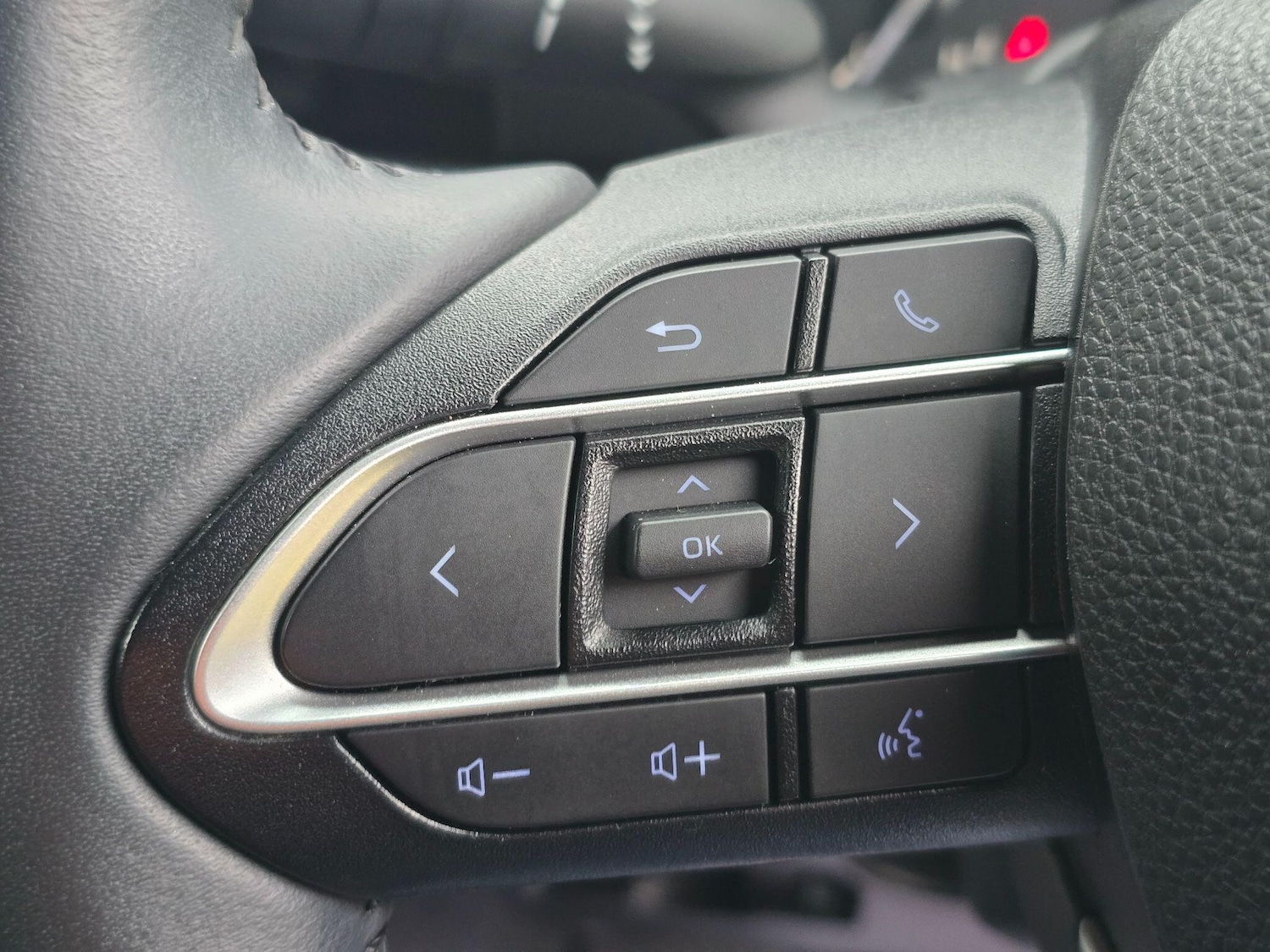 Used Toyota Noah 2025 for sale - 77084754: Photo 42