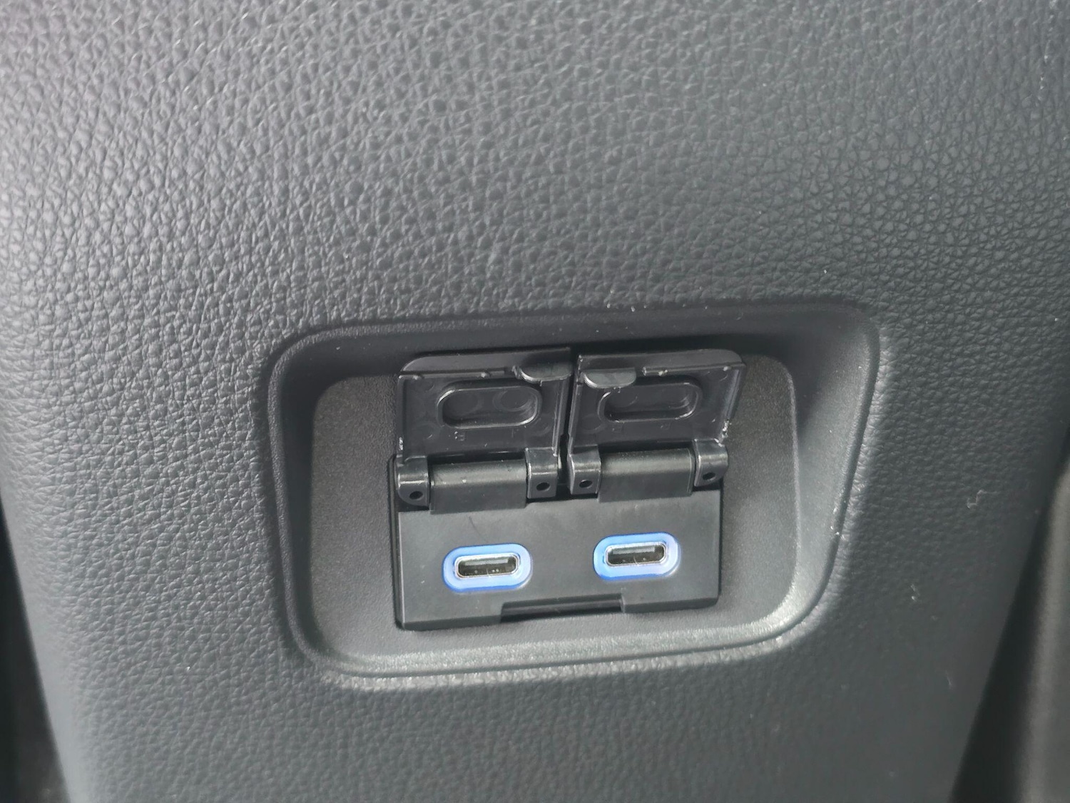 Used Toyota Noah 2025 for sale - 77084754: Photo 43