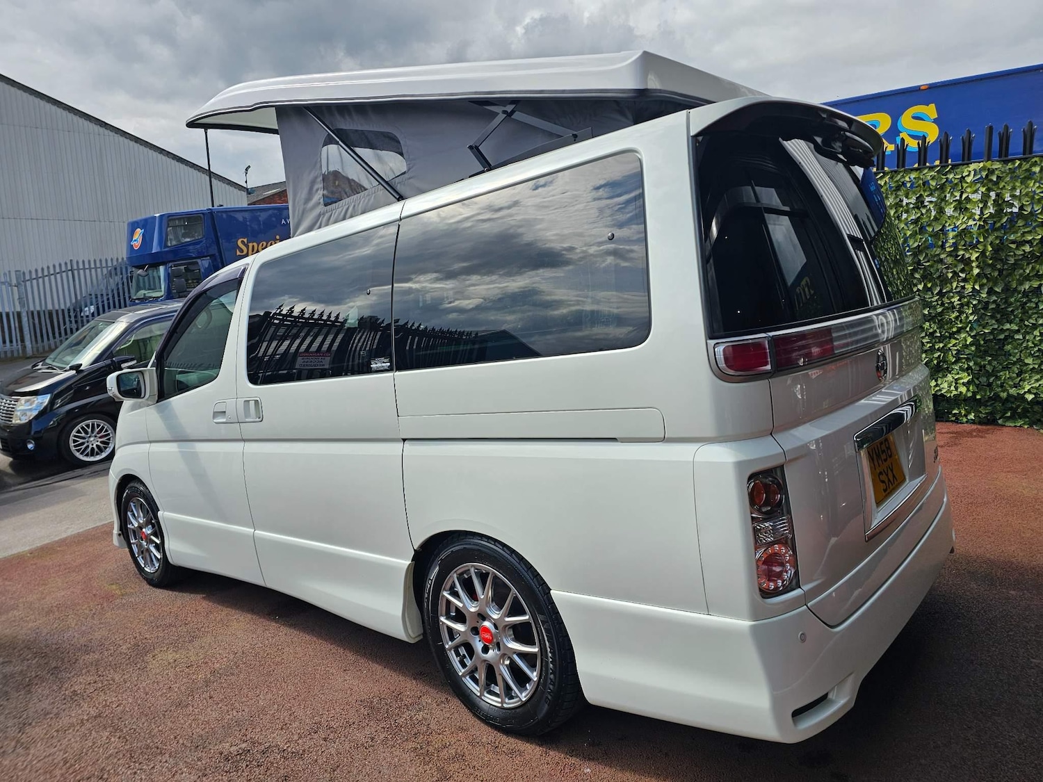 Used Nissan Elgrand 2024 for sale - 76992777: Photo 20