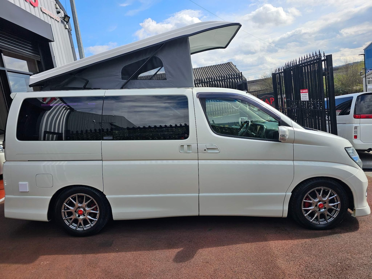 Used Nissan Elgrand 2024 for sale - 76992777: Photo 23