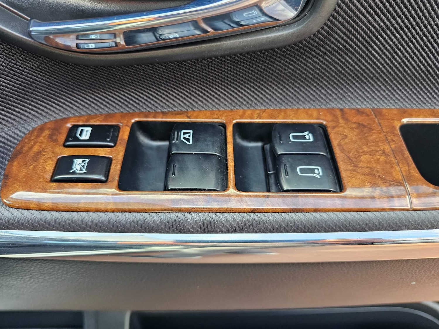 Used Nissan Elgrand 2024 for sale - 76992777: Photo 57