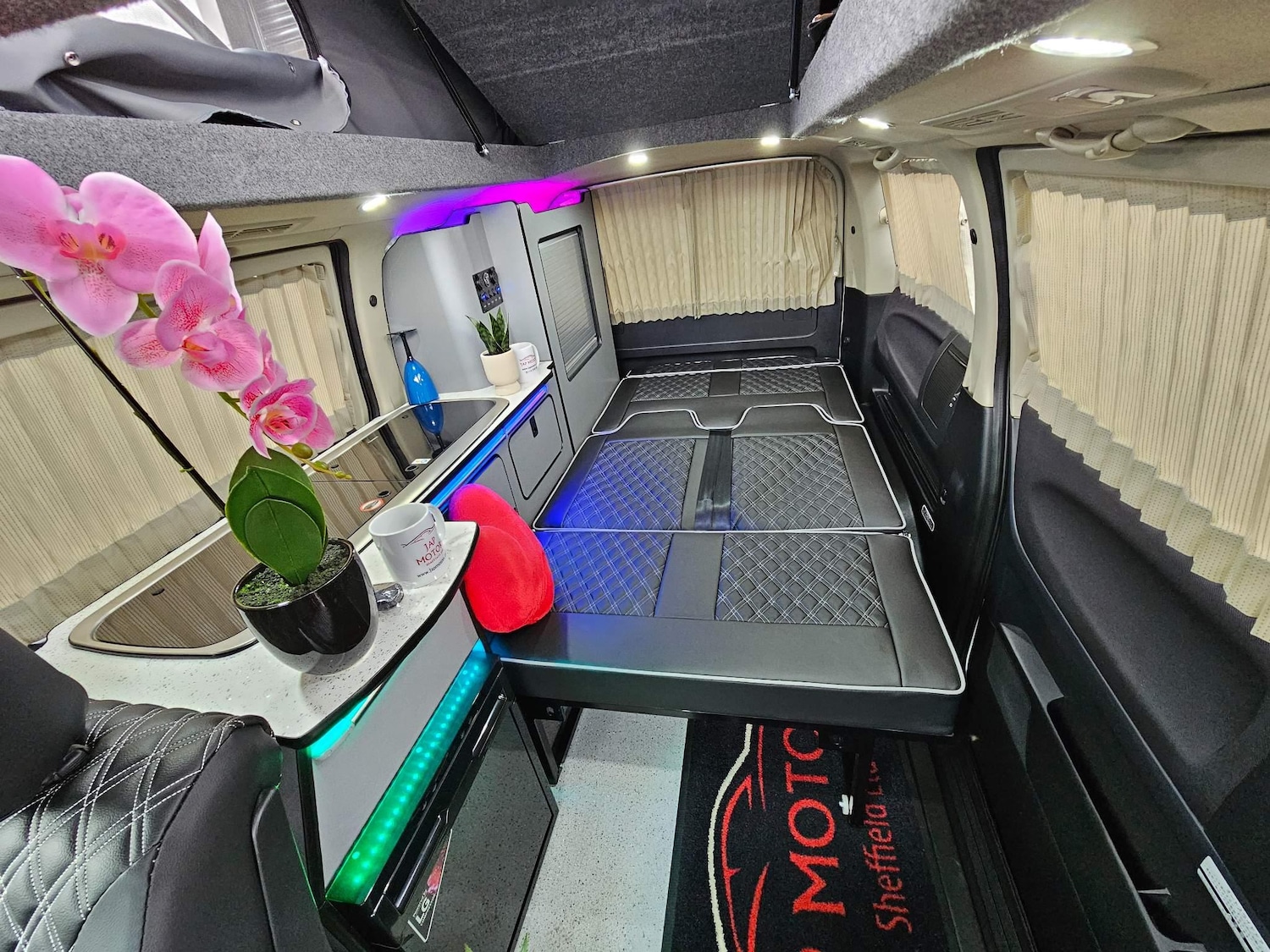 Used Nissan Elgrand 2024 for sale - 76992777: Photo 7