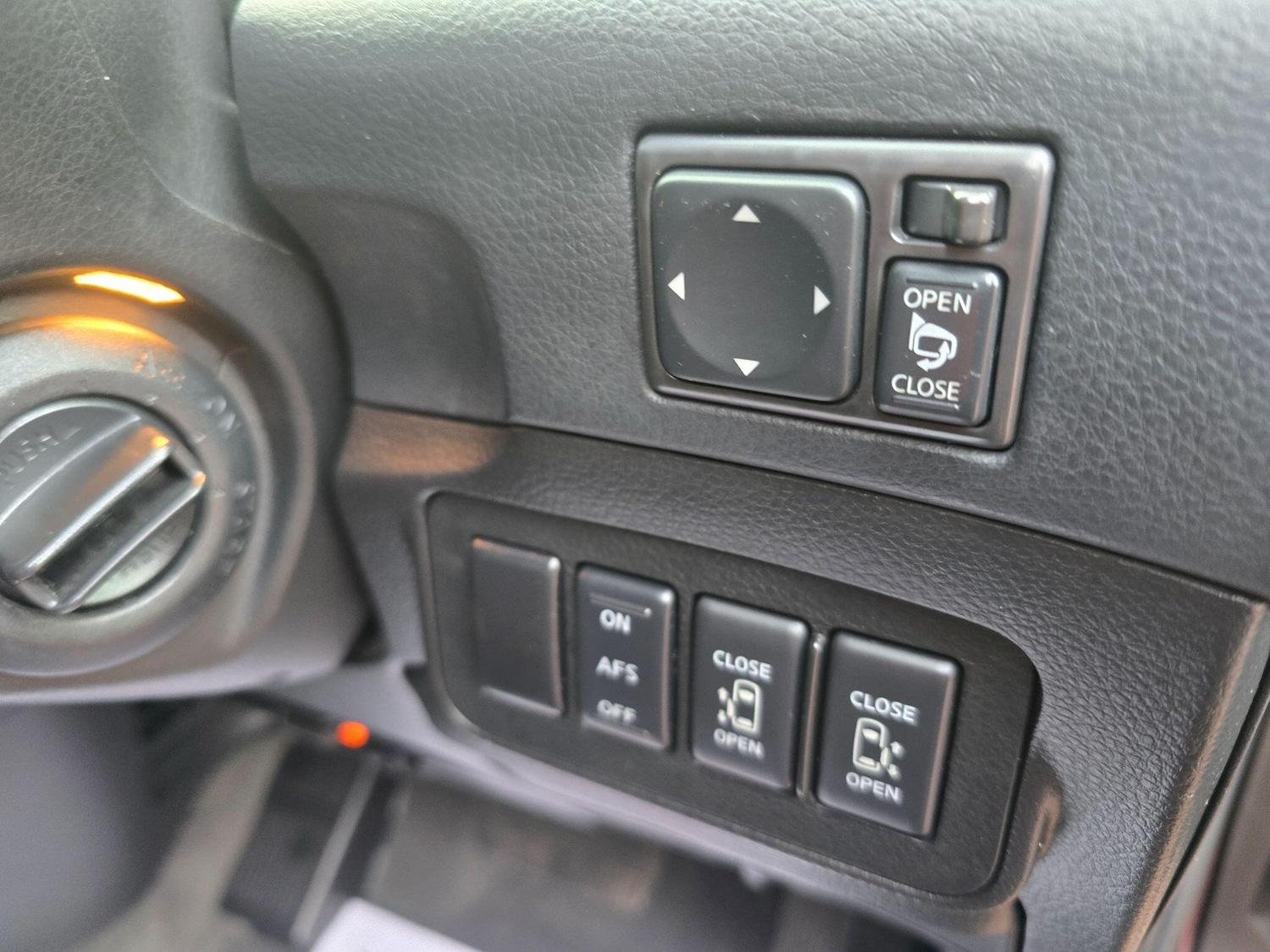 Used Nissan Elgrand for sale - 77119563: Photo 42