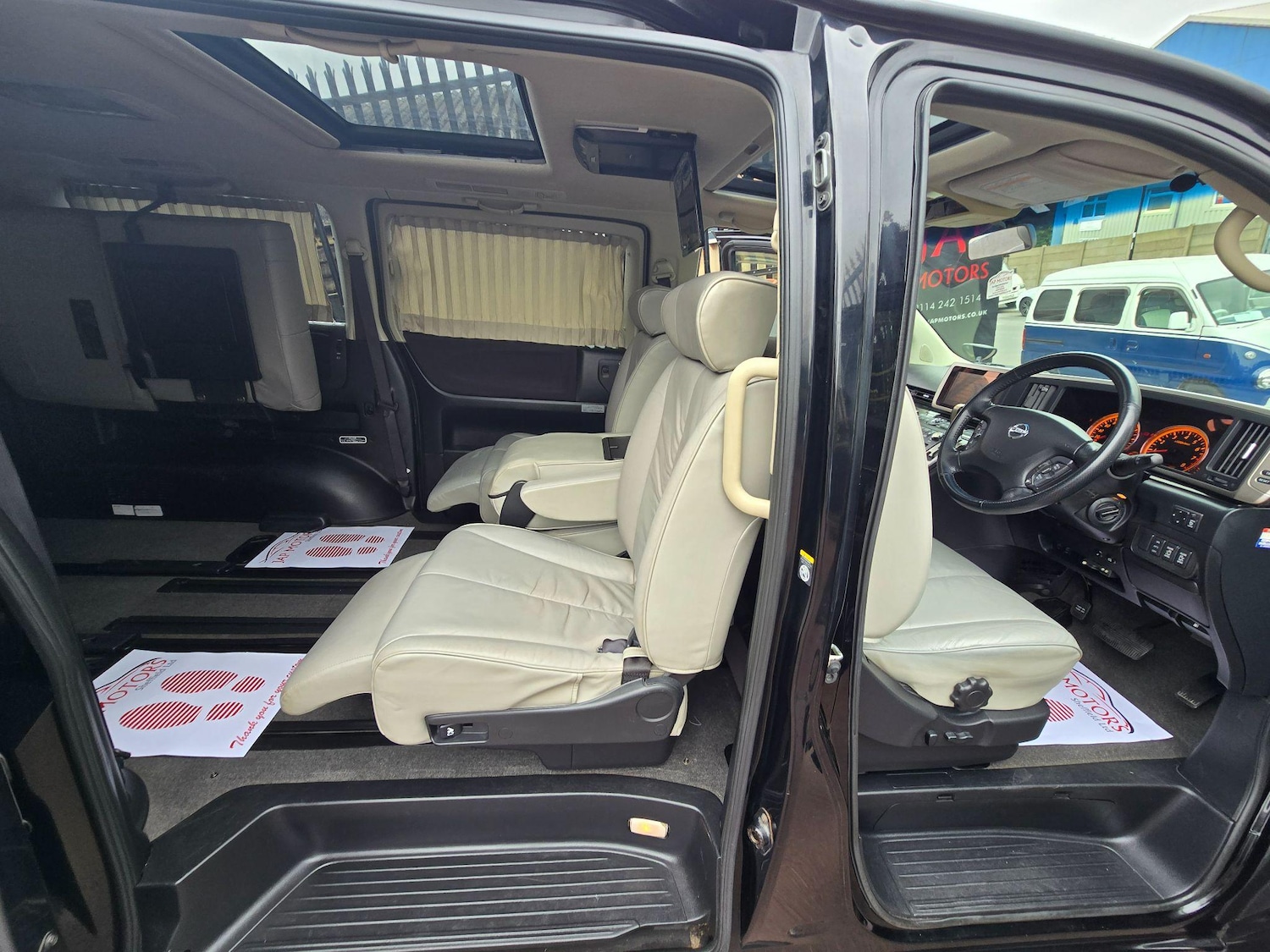Vehicle 33