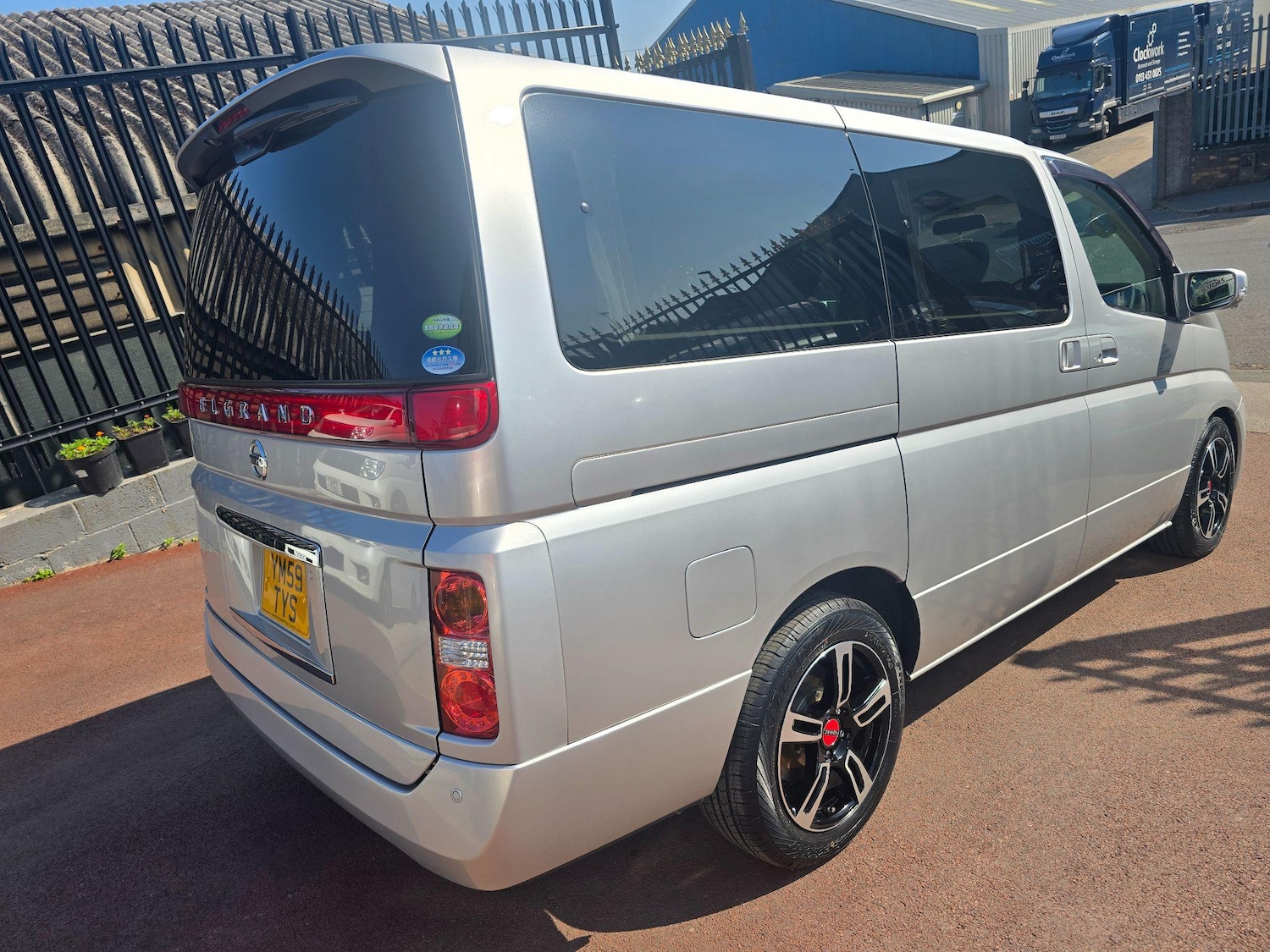 Vehicle 33