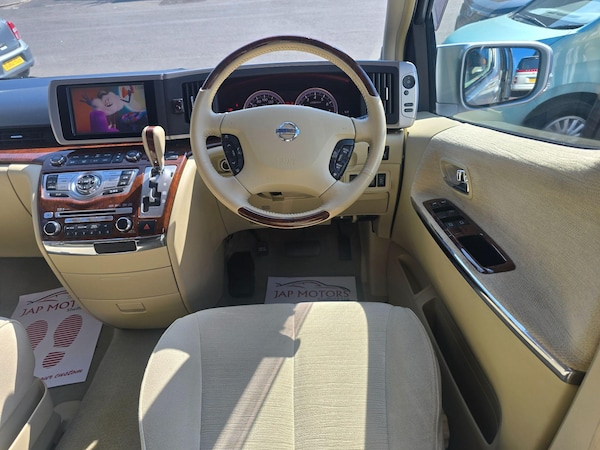 Used Nissan Elgrand 2025 for sale - 75014072: Photo 47
