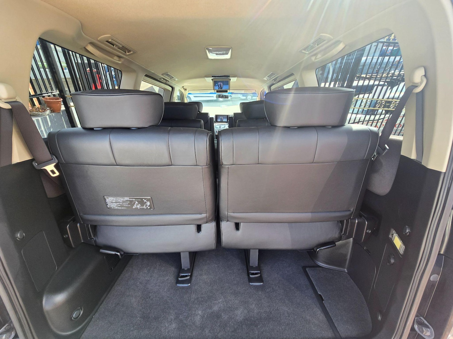 Used Nissan Elgrand 2025 for sale - 76988234: Photo 24