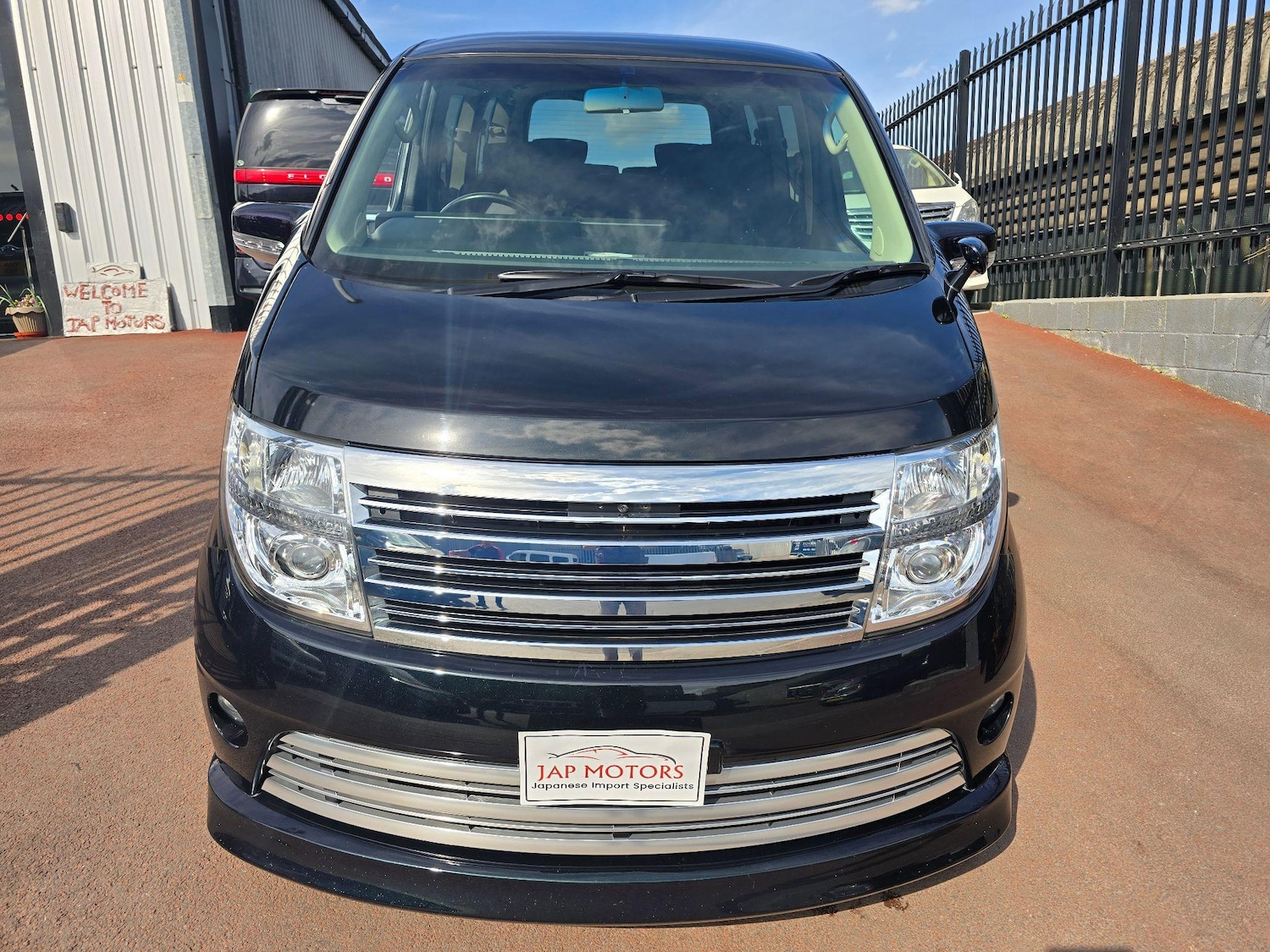 Used Nissan Elgrand 2025 for sale - 76988234: Photo 26