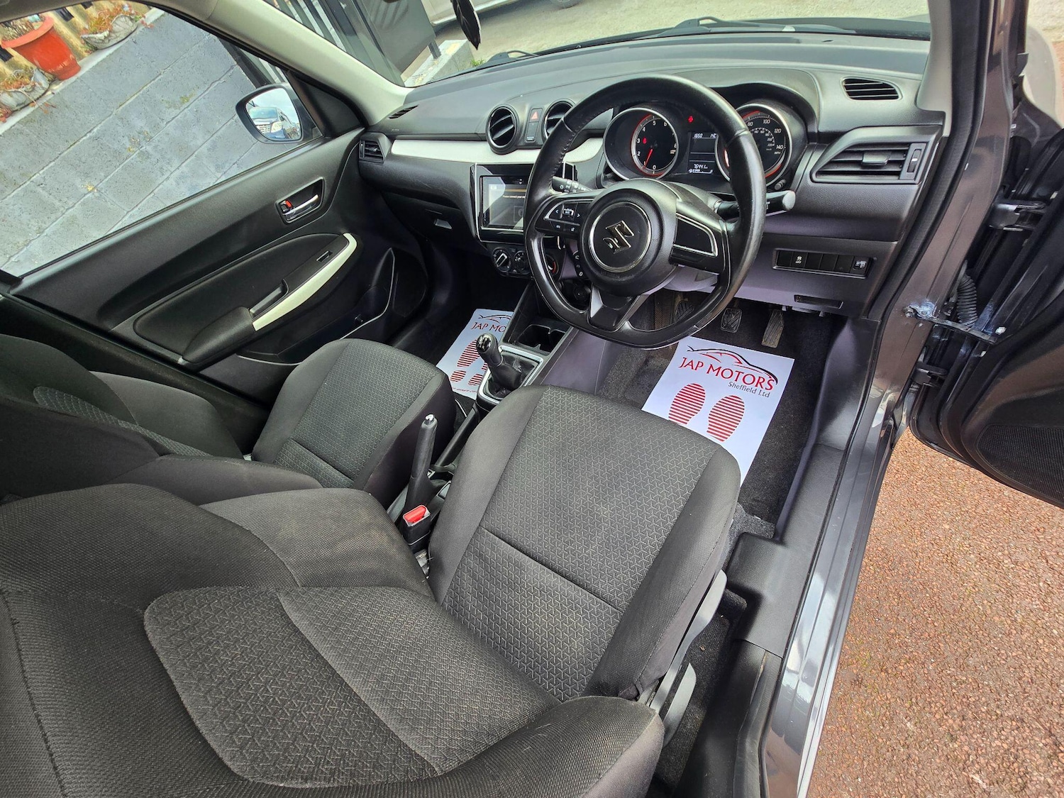 Used Suzuki Swift 2017 for sale - 77722936: Photo 3