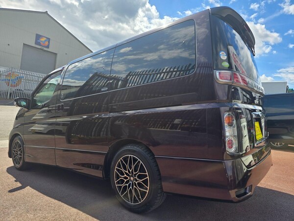 Used Nissan Elgrand for sale - 75200121: Photo 10
