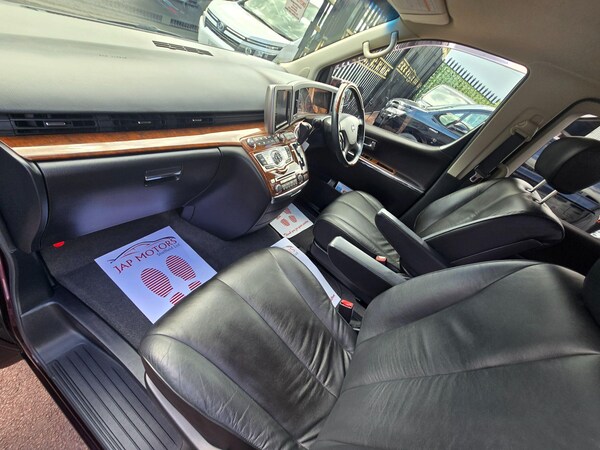 Used Nissan Elgrand for sale - 75200121: Photo 15