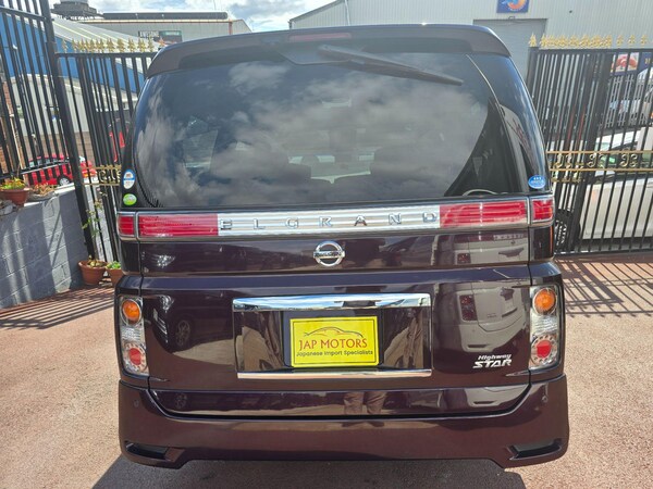 Used Nissan Elgrand for sale - 75200121: Photo 31