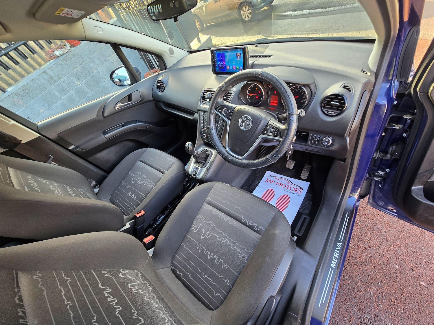 Used Vauxhall Meriva 2017 for sale - 76866220: Photo 2