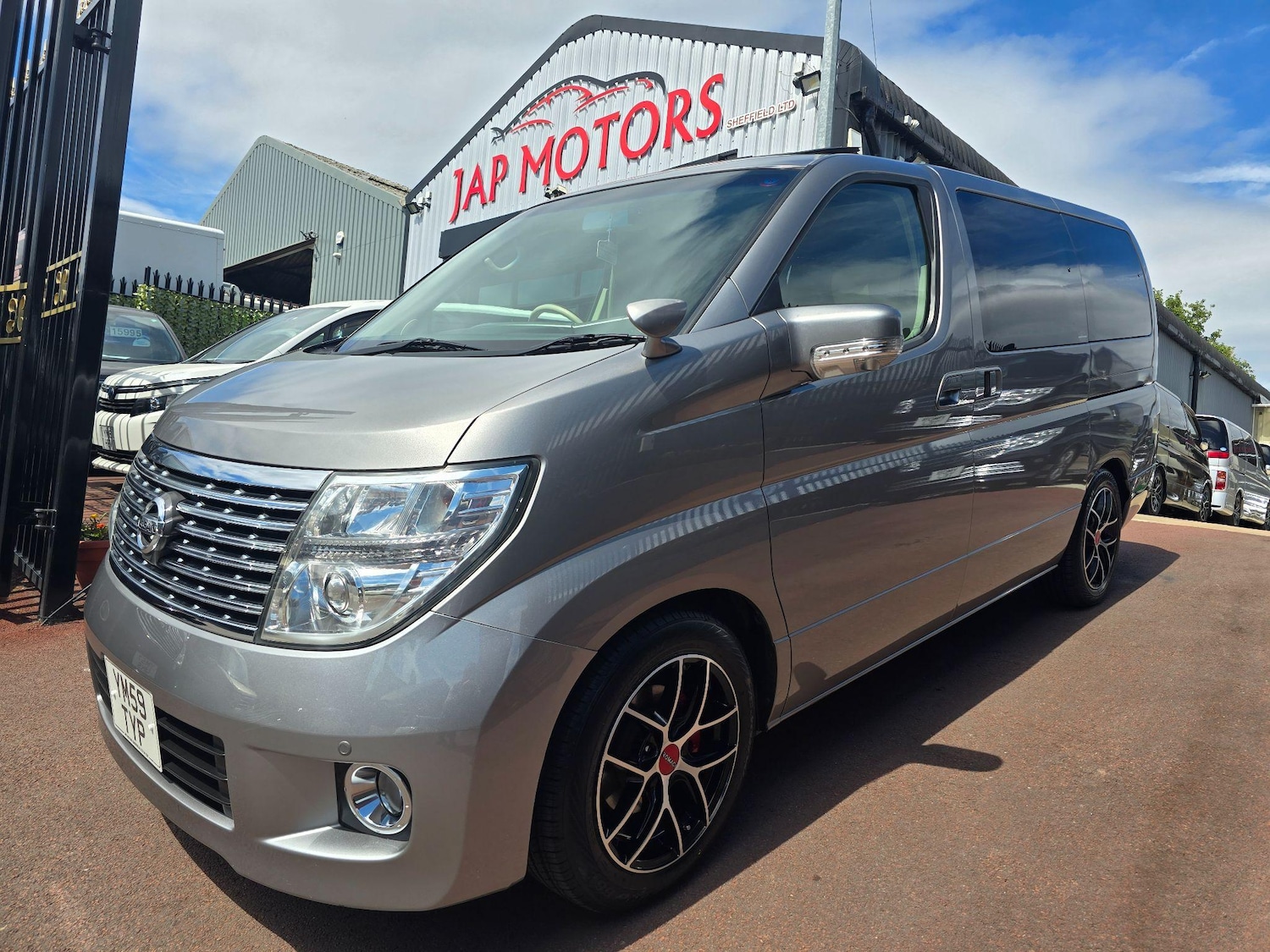 Used Nissan Elgrand 2025 for sale - 76988241: Photo 27