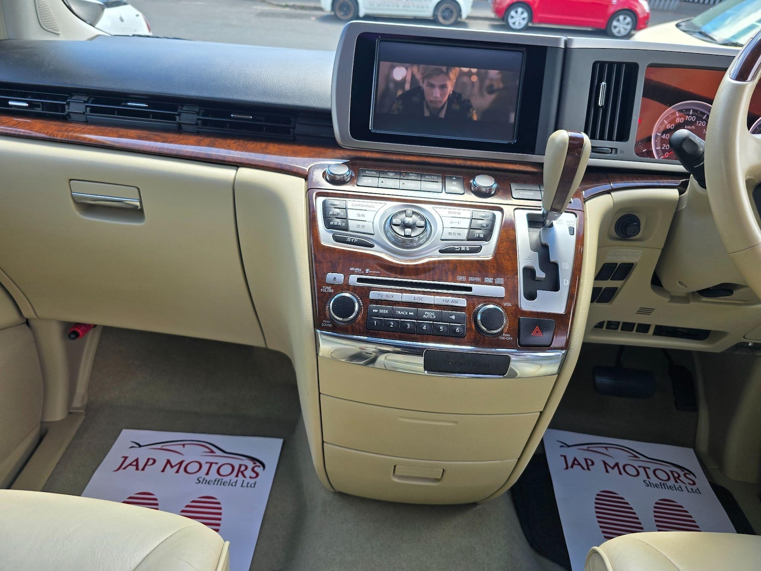 Used Nissan Elgrand 2025 for sale - 76988241: Photo 38