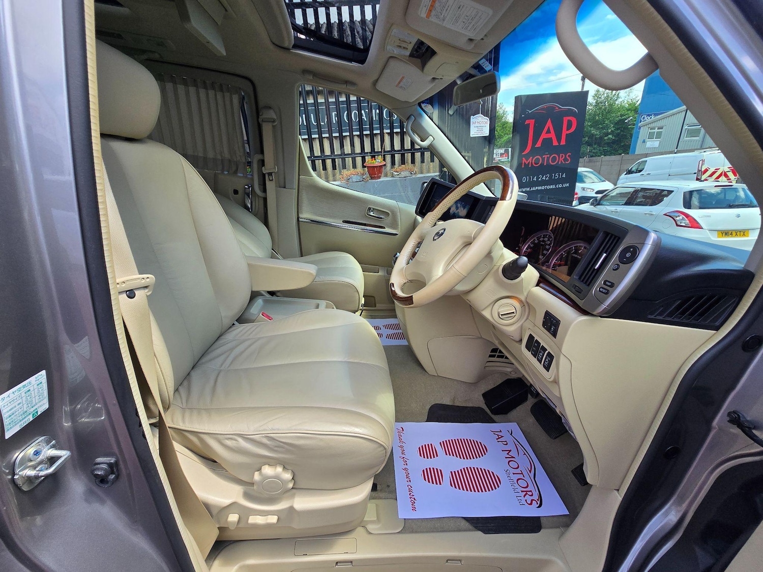 Used Nissan Elgrand 2025 for sale - 76988241: Photo 40