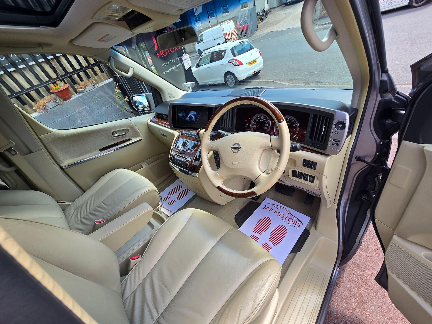 Used Nissan Elgrand 2025 for sale - 76988241: Photo 5