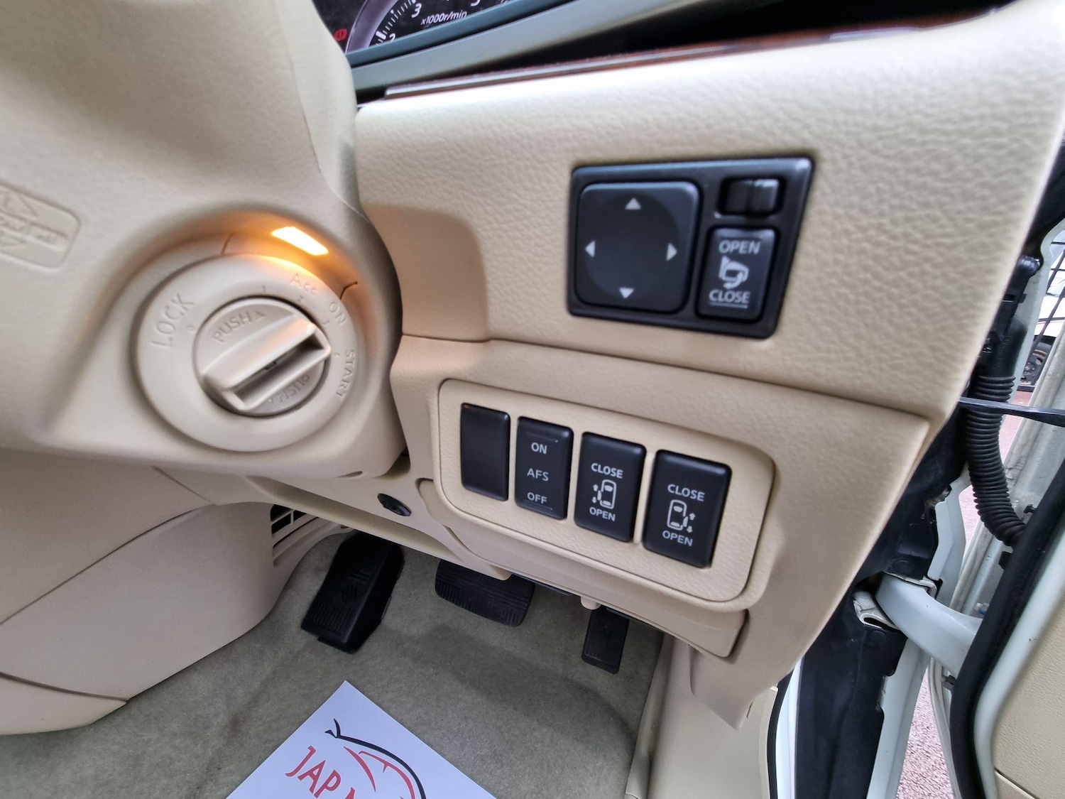 Used Nissan Elgrand 2025 for sale - 76988241: Photo 54